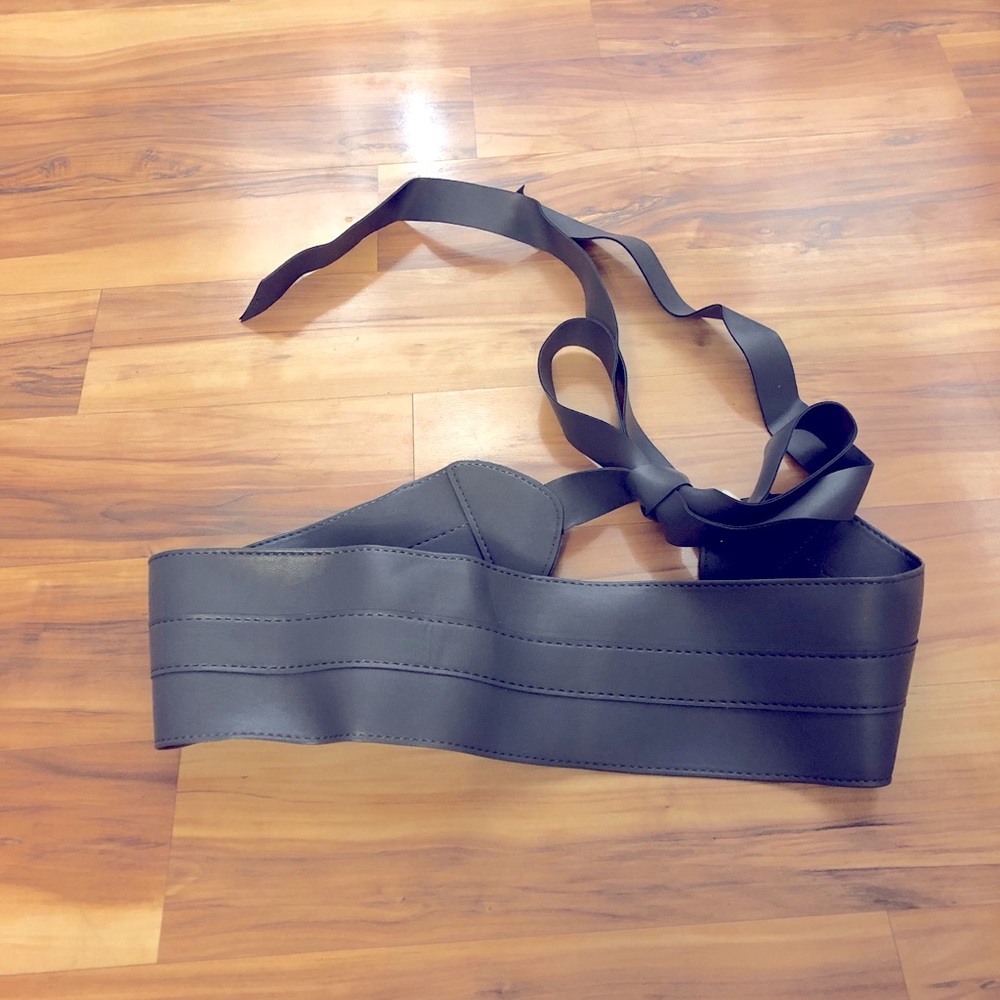 Women’s Gray Wrap Belt